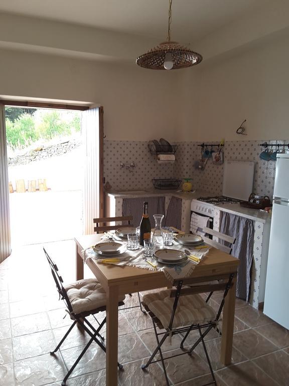 Maison d'hôtes Casa Nel Vigneto Erice Extérieur photo